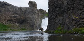 Hjáparfoss, Fossá